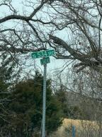 *** *** *** *** *** Property Photo 4