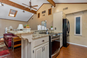 451642 Goshawk Lane Property Photo 11