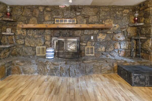 68596 E 385 Road Property Photo 7