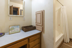68596 E 385 Road Property Photo 20
