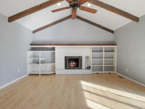 1307 W 16th Street Property Photo 4