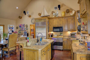 451514 Pheasant Circle Property Photo 8