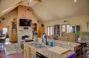 451514 Pheasant Circle Property Photo 9