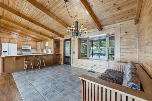 5342 E 524 Road Property Photo 9
