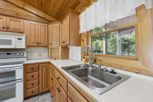 5342 E 524 Road Property Photo 12