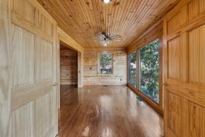 5342 E 524 Road Property Photo 17