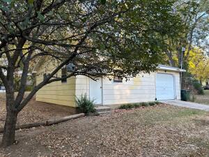 1015 N Central Avenue Property Photo 31