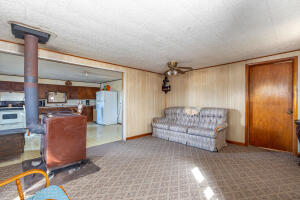 63900 E 330 Road Property Photo 12