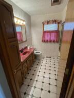 204 S Mickey Mantle Boulevard Property Photo 9