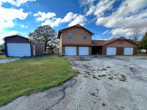 64201 E 256 Place Property Photo 4