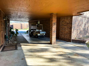 64201 E 256 Place Property Photo 6