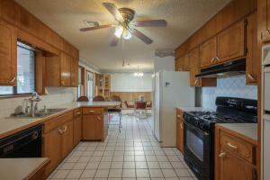 64201 E 256 Place Property Photo 16