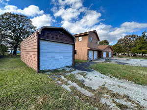 64201 E 256 Place Property Photo 38