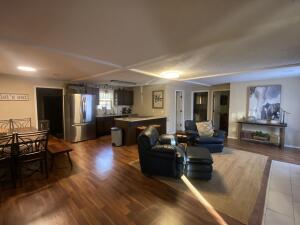 410 Lakeview Road Property Photo 3
