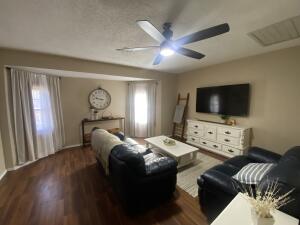 410 Lakeview Road Property Photo 14