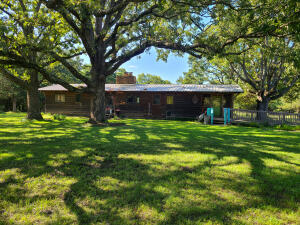 19763 Pug Gayer Road Property Photo 1