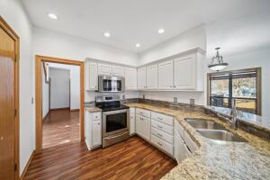 451868 Point Owoods Circle Property Photo 10