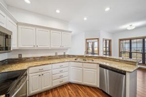 451868 Point Owoods Circle Property Photo 11