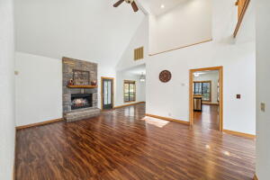 451868 Point Owoods Circle Property Photo 14