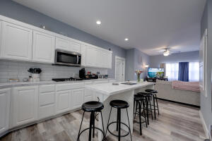 1168 W Osage Street Property Photo 8