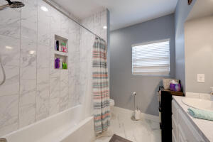 1168 W Osage Street Property Photo 13