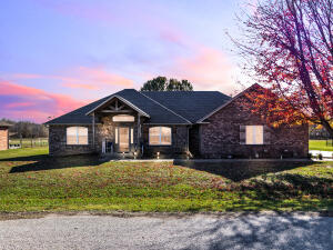 2402 Estates Drive Property Photo