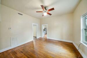 460 N Gunter Street Property Photo 23