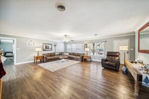 133 Sw 650 Road Property Photo 6