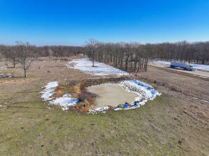 55355 S 520 Road Property Photo 4