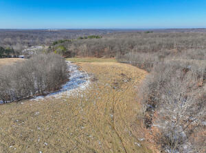 55355 S 520 Road Property Photo 6