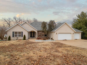 3400 Callie Drive Property Photo 2