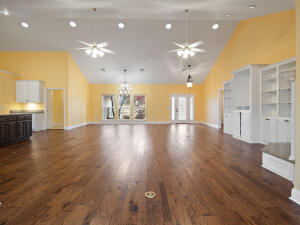 3400 Callie Drive Property Photo 11