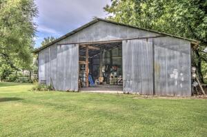 35868 S Highway 82 Property Photo 16