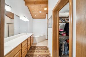 326 Private Road 93 Property Photo 26