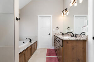 4945 Lost Cove Road Property Photo 17