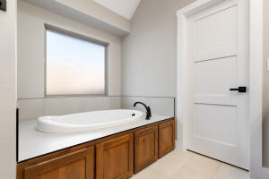 4945 Lost Cove Road Property Photo 18
