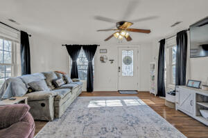 825 Park Avenue Property Photo 3