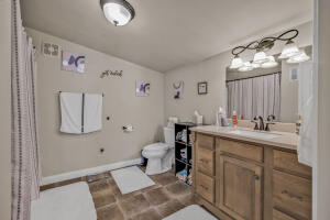 825 Park Avenue Property Photo 15