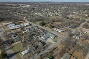 825 Park Avenue Property Photo 43