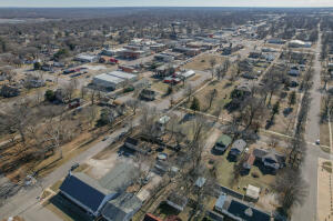 825 Park Avenue Property Photo 45