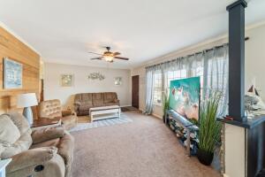 5523 County Road 366 Property Photo 6