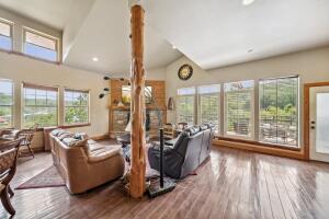 100 Dripping Springs Point Property Photo 22