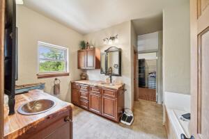 100 Dripping Springs Point Property Photo 28