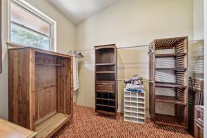 100 Dripping Springs Point Property Photo 31
