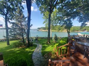 809 Ackerman Road Property Photo