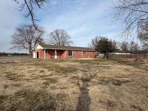 1022 S High School Avenue Property Photo 7