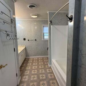 1022 S High School Avenue Property Photo 21