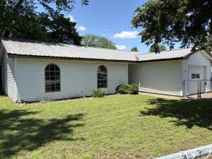 504 Delaware Court Property Photo