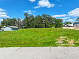 68040 E 250th Loop Loop Property Photo 1