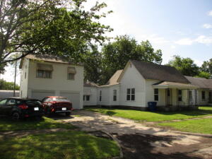 328 Ne C Street Property Photo